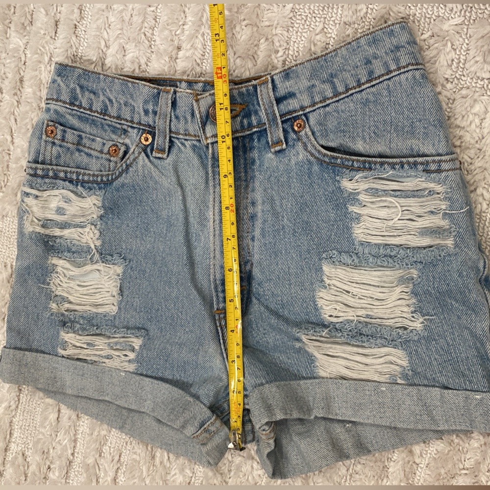 Vintage Levis Distressed Shorts Sz 25 - Picture 8 of 8